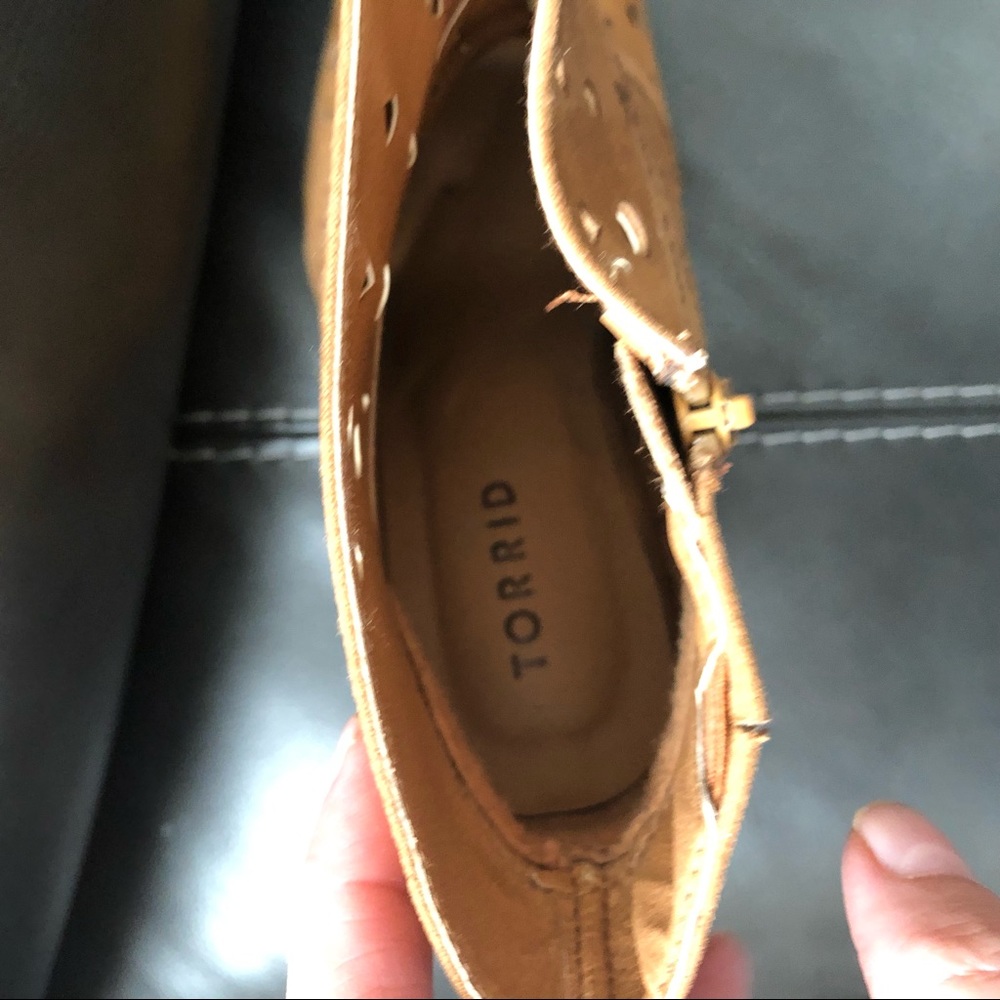 Torrid Peep Toe Suede Booties Women Tan Brown Lase - Picture 5 of 8